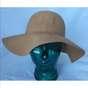Le Chateau Women Floppy Hat Wool Tan M/ L Fall Winter